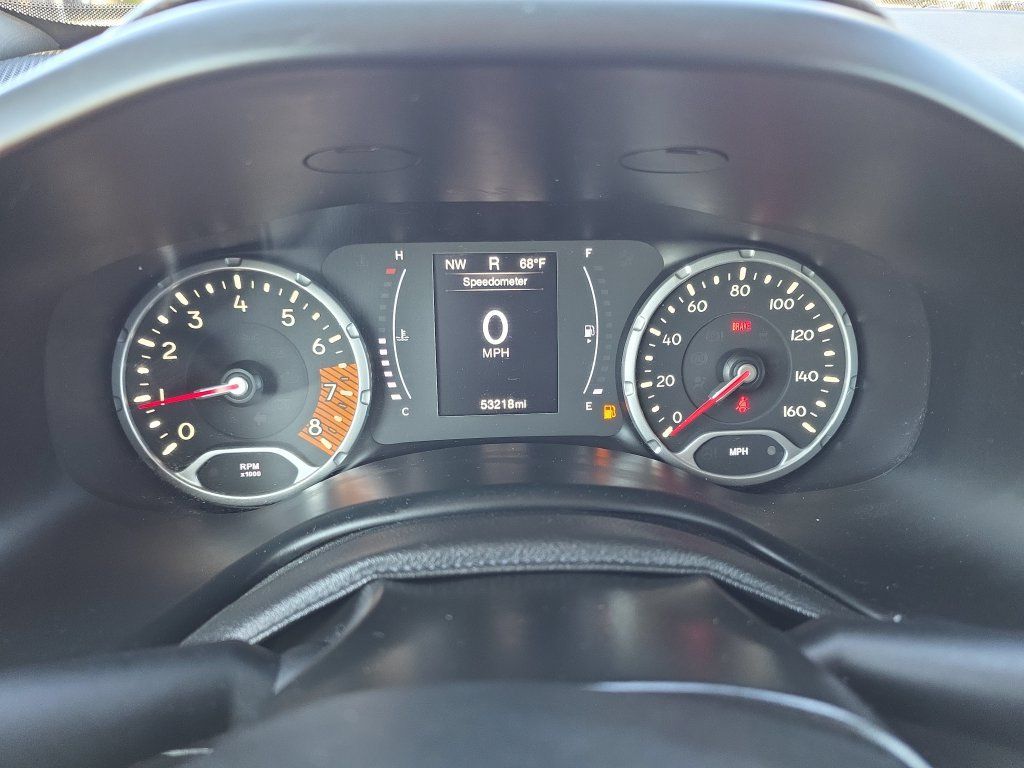 Used 2020 Jeep Renegade Latitude AWD/4WD image 21