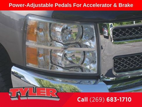 Used 2013 Chevrolet Silverado 1500 LT w/ All-Star Edition AWD/4WD image 10