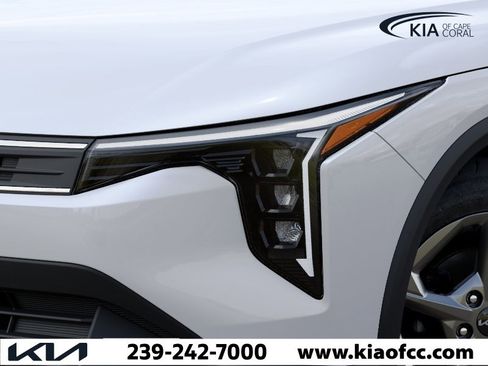 New 2026 Kia K4 LXS FWD image 10
