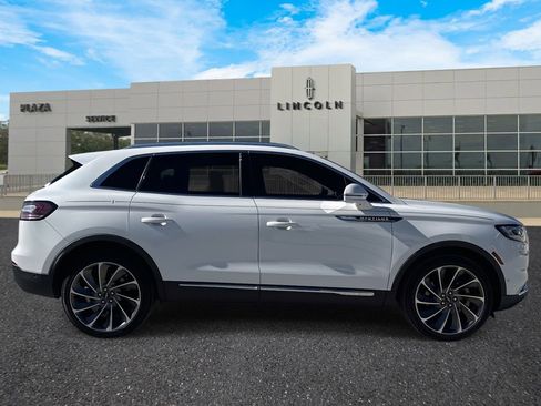 Certified 2023 Lincoln Nautilus Reserve w/ Equipment Group 201A image 2