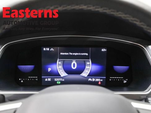 Used 2022 Volkswagen Tiguan SE w/ Panoramic Sunroof Package image 18