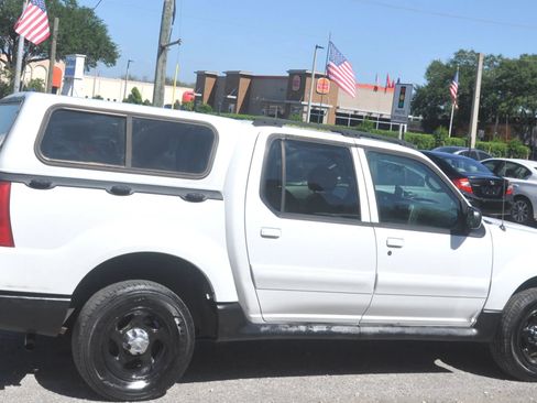 Used 2004 Ford Explorer Sport Trac XLT AWD/4WD image 7