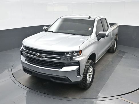 Used 2020 Chevrolet Silverado 1500 LT AWD/4WD image 16