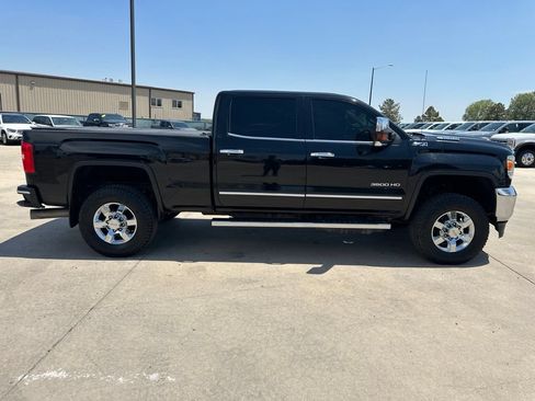 Used 2019 GMC Sierra 3500 SLT w/ Driver Alert Package AWD/4WD image 35
