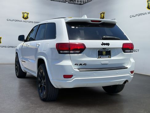 Used 2019 Jeep Grand Cherokee Altitude AWD/4WD image 7