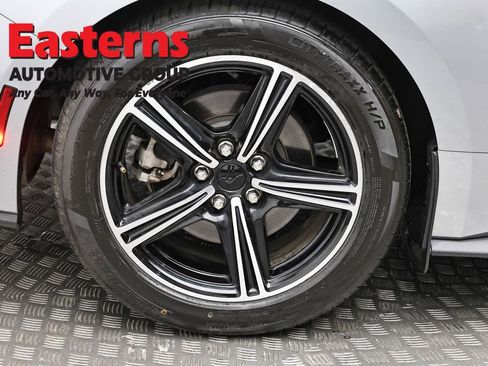 Used 2025 Ford Mustang Premium RWD image 28