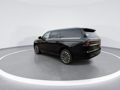 New 2025 Lincoln Navigator L Black Label AWD/4WD image 6