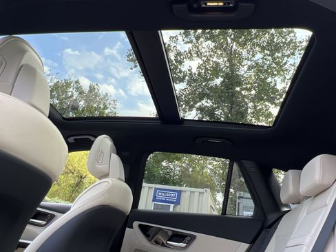 New 2026 Mercedes-Benz GLC 300 4MATIC image 23