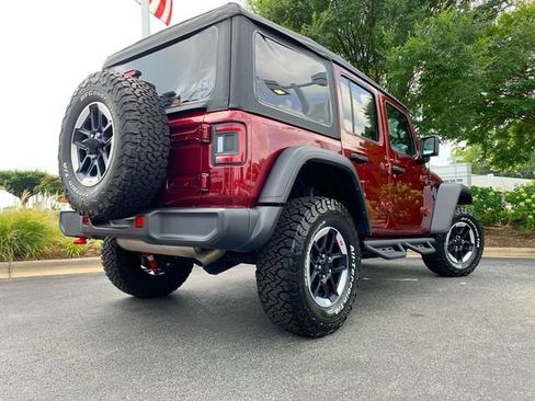 Used 2022 Jeep Wrangler Unlimited Rubicon w/ Cold Weather Group AWD/4WD image 8