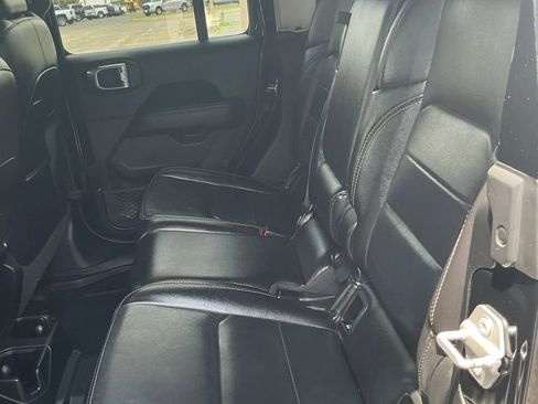 Used 2020 Jeep Gladiator Overland AWD/4WD image 51