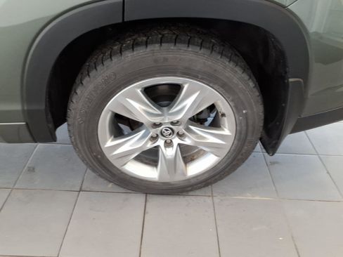 Used 2019 Toyota Highlander Limited image 17