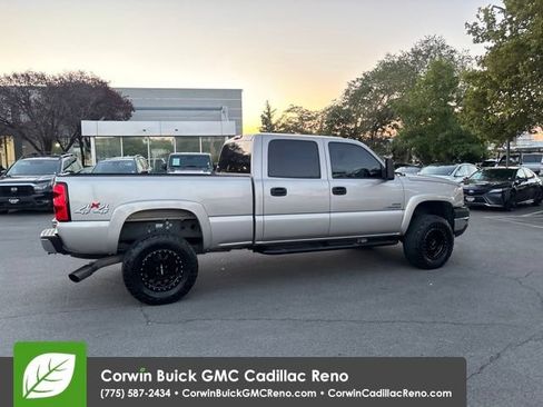 Used 2005 Chevrolet Silverado 2500 LT w/ Heavy-Duty Power Package AWD/4WD image 9