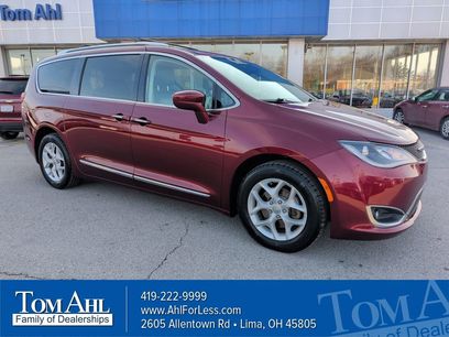 Used 2017 Chrysler Pacifica Touring-L Plus w/ Tire & Wheel Group