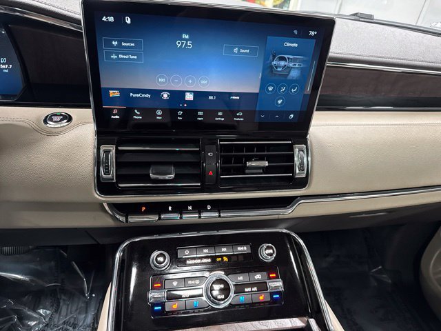Used 2022 Lincoln Navigator Reserve AWD/4WD image 20