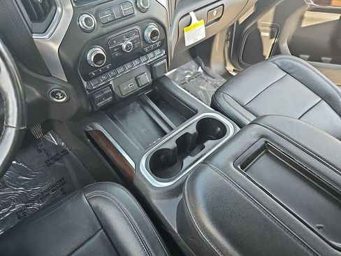 Used 2019 GMC Sierra 1500 SLT w/ SLT Premium Package image 24