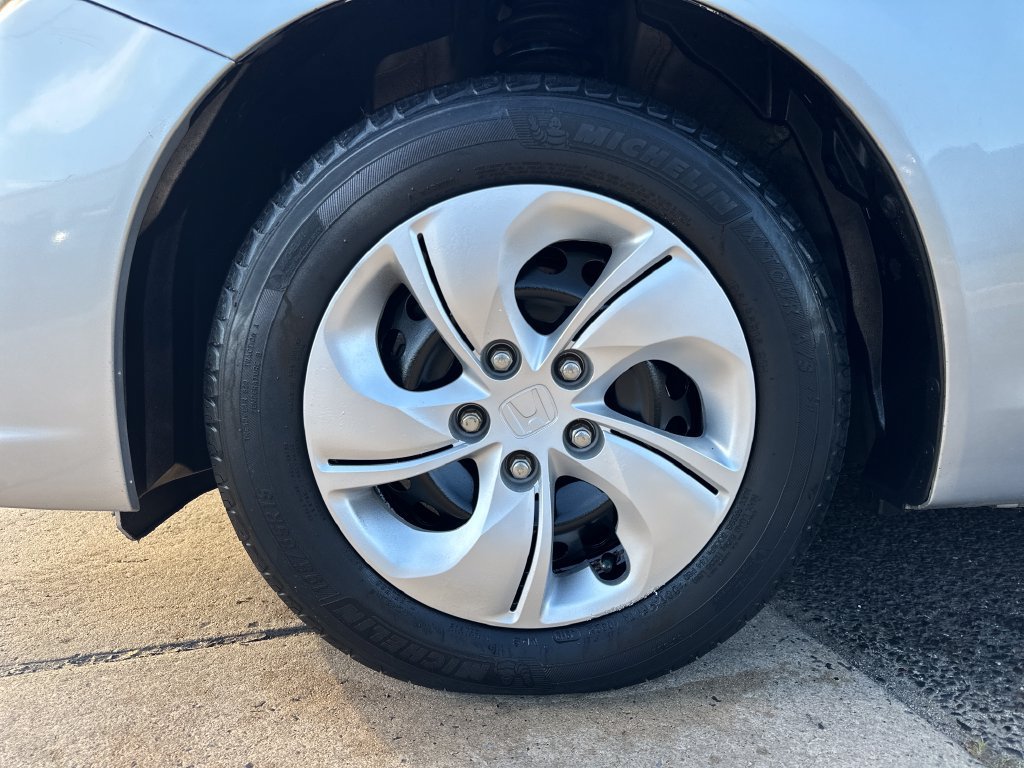 Used 2015 Honda Civic LX image 9