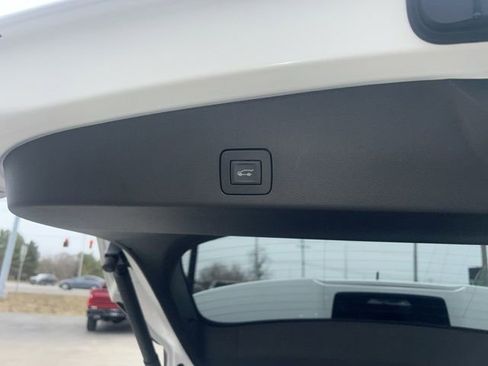 Used 2024 Buick Encore GX Avenir w/ Avenir Technology Package image 44