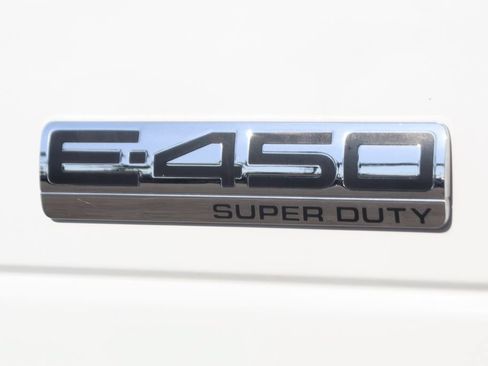 Used 2016 Ford E-450 and Econoline 450 Super Duty w/ Power Windows & Locks Group RWD image 39