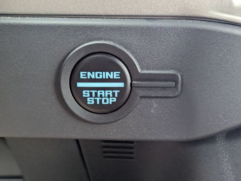 Certified 2025 Ford Bronco Outer Banks AWD/4WD image 24