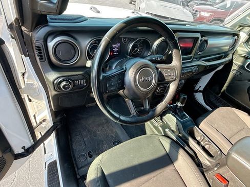 Used 2022 Jeep Wrangler Unlimited Sport AWD/4WD image 12