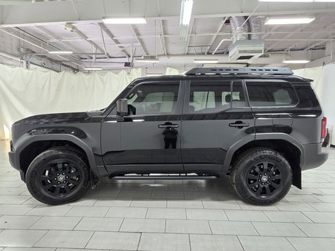 Certified 2024 Toyota Land Cruiser image 5