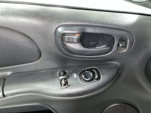 Used 2003 Dodge Neon SXT FWD image 13