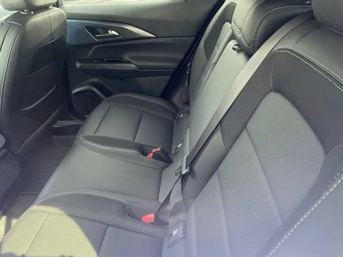 Used 2024 Chevrolet Equinox EV LT w/ LPO, All-Weather Mat Package FWD image 7