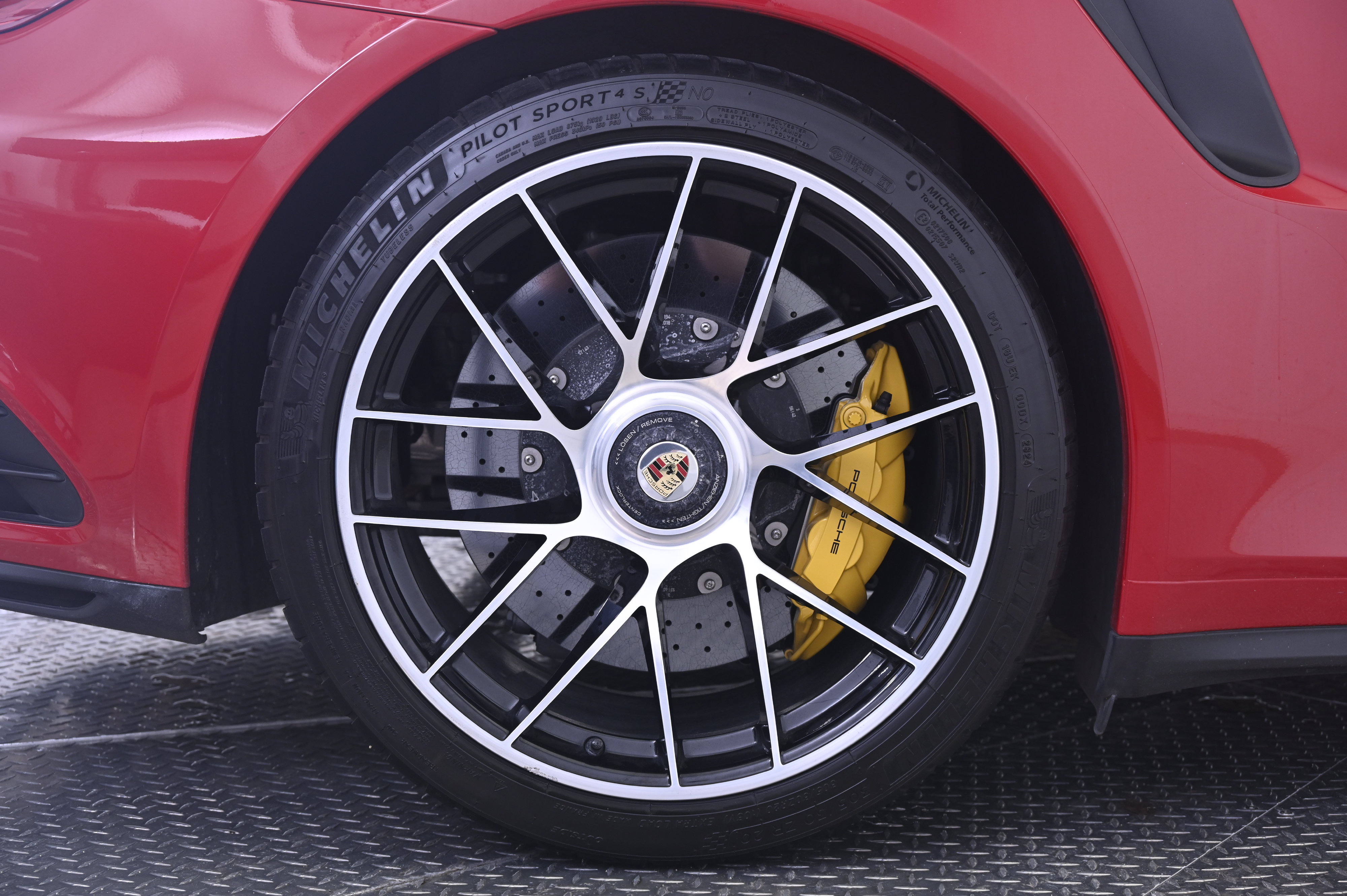 Used 2018 Porsche 911 Turbo S AWD/4WD image 13