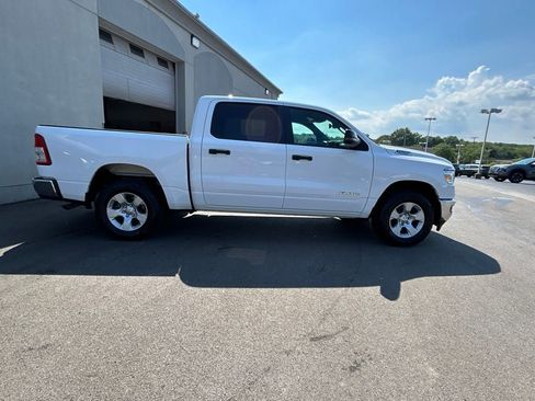 Used 2024 RAM 1500 Big Horn AWD/4WD image 7