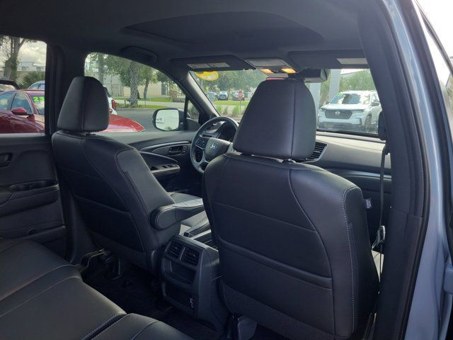 Certified 2023 Honda Passport EX-L image 9