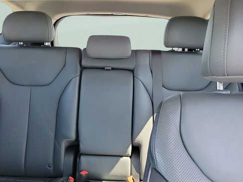 Used 2021 Hyundai Santa Fe SEL w/ Convenience + Premium Package FWD image 16