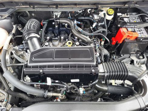 Certified 2025 Ford Escape ST-Line image 33