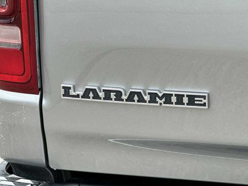 Used 2024 RAM 1500 Laramie AWD/4WD image 12