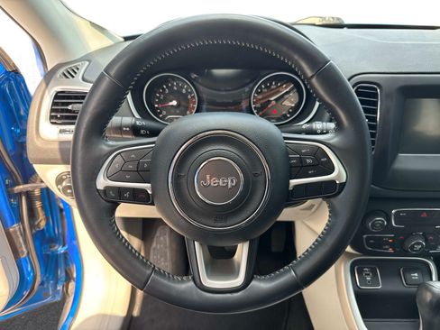Used 2019 Jeep Compass Latitude w/ Popular Equipment Group FWD image 29