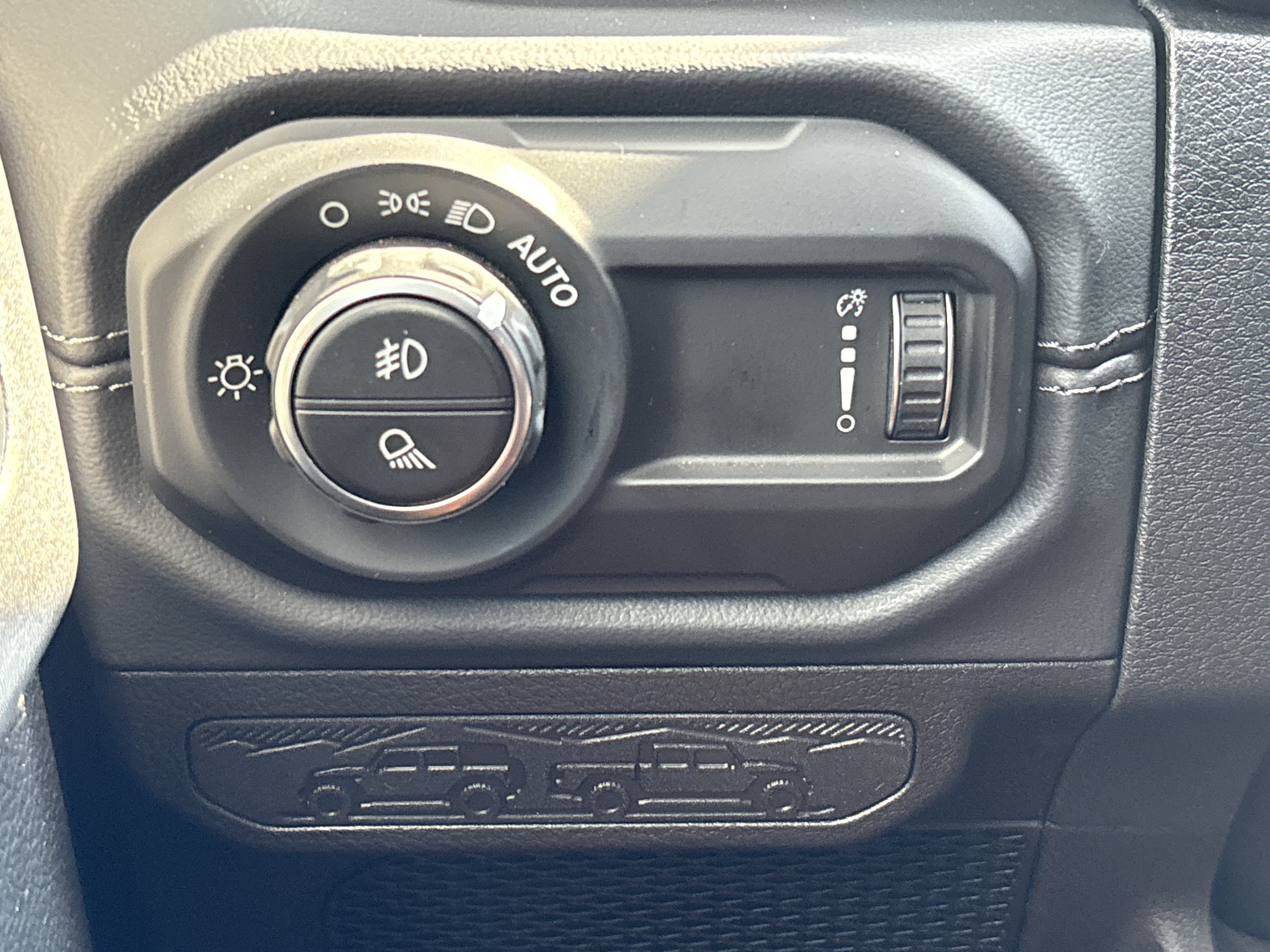 Used 2026 Jeep Gladiator Rubicon AWD/4WD image 32