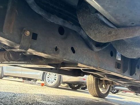 Used 2018 Ford F150 Lariat w/ Equipment Group 502A Luxury image 16