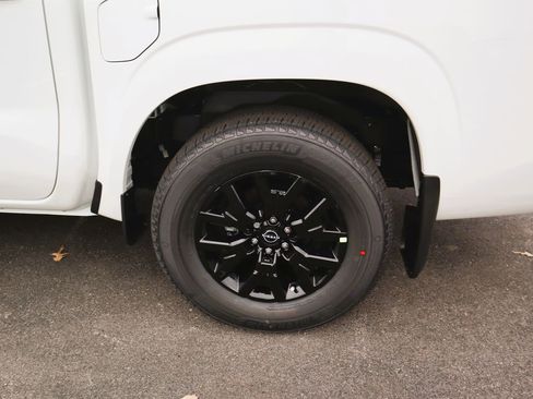 New 2026 Nissan Frontier SV w/ SV Convenience Package RWD image 9