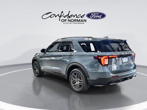 New 2026 Ford Explorer ST-Line w/ ST-Line Street Pack AWD/4WD image 6