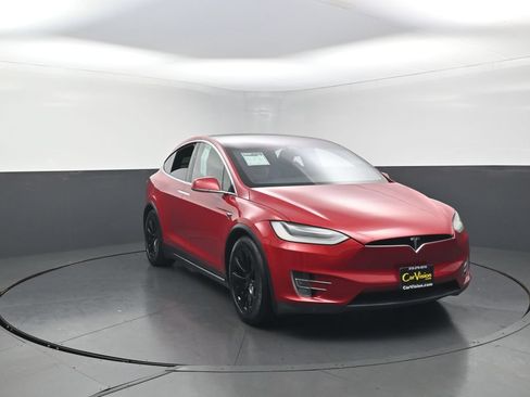 Used 2021 Tesla Model X Long Range AWD/4WD image 2