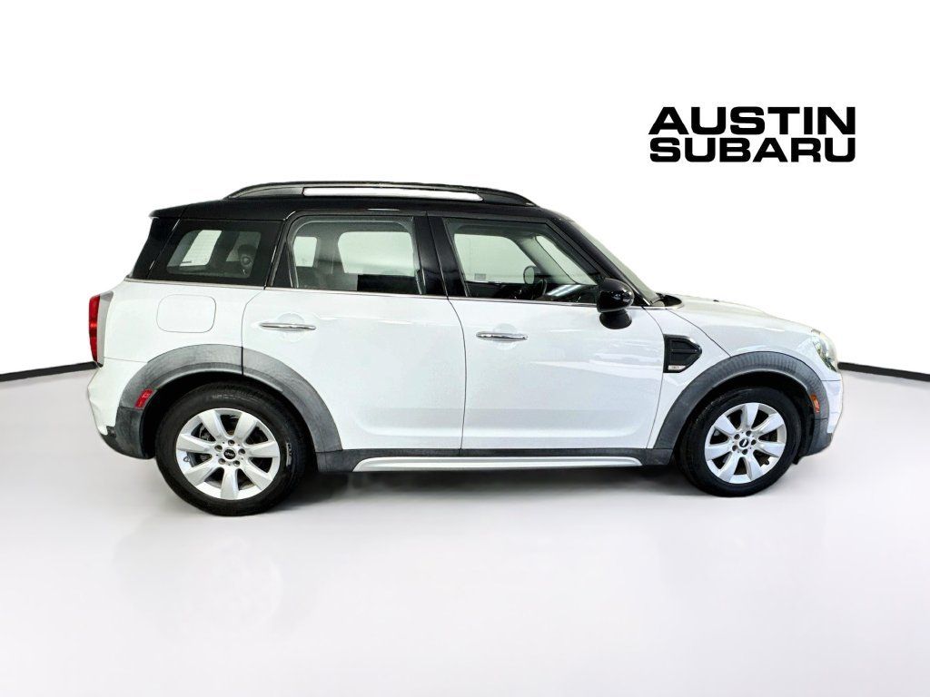 Used 2017 MINI Cooper Countryman FWD image 8