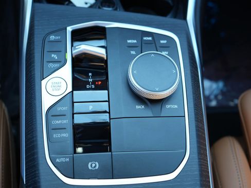 Used 2025 BMW 330i 330i Sedan RWD w/ M Sport Package image 22