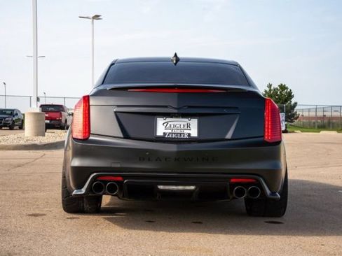 Used 2019 Cadillac CTS V w/ Luxury Package RWD image 6