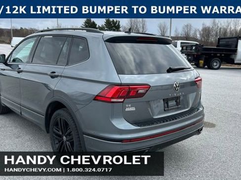 Used 2022 Volkswagen Tiguan SE R-Line AWD/4WD image 5