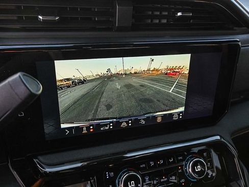 Used 2025 GMC Sierra 2500 AT4 AWD/4WD image 29