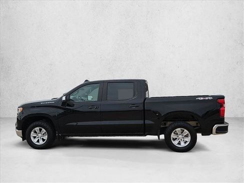 Used 2025 Chevrolet Silverado 1500 LT AWD/4WD image 14