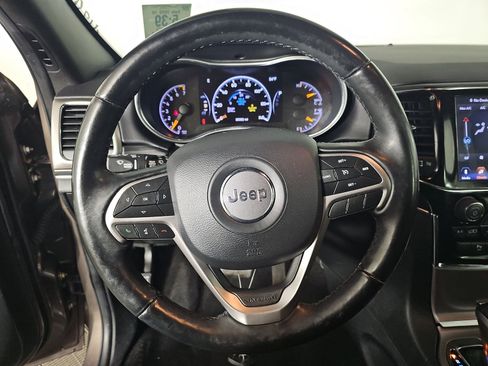 Used 2020 Jeep Grand Cherokee Limited AWD/4WD image 11