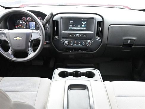 Used 2018 Chevrolet Silverado 1500 Custom w/ Custom Value Package image 17