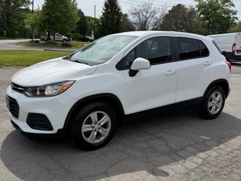 Used 2021 Chevrolet Trax LS w/ Tint and Cruise Package FWD image 2