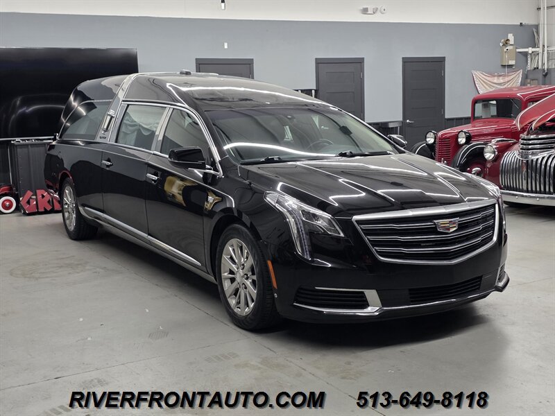 Used 2019 Cadillac XTS FWD image 2