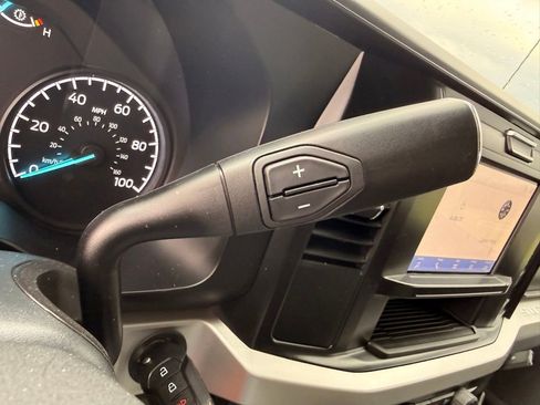 Used 2025 Ford F350 XLT AWD/4WD image 45